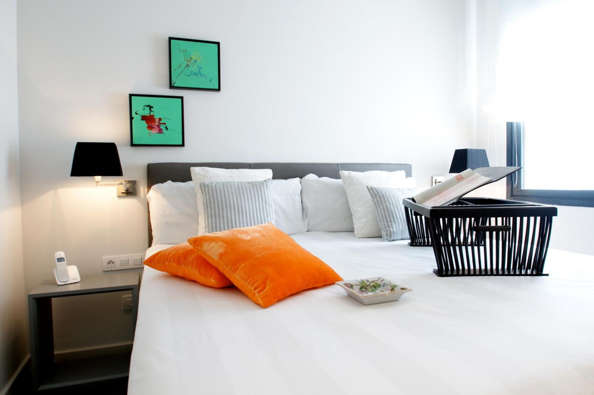 Deco Apartments Barcelona-Diagonal Luaran gambar