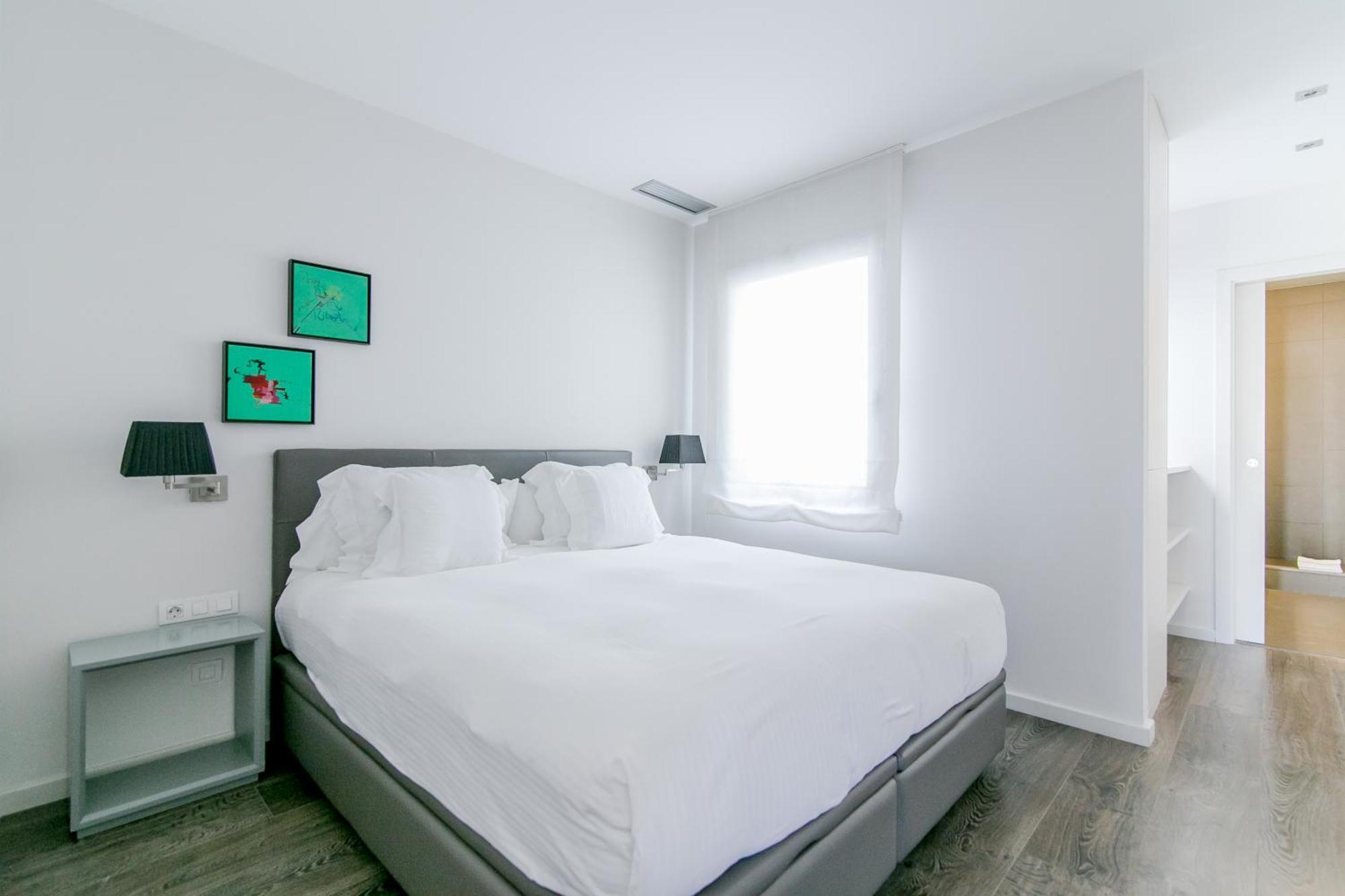 Deco Apartments Barcelona-Diagonal Luaran gambar