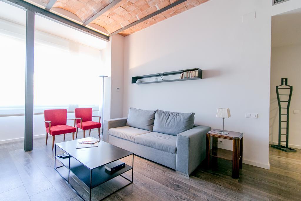 Deco Apartments Barcelona-Diagonal Luaran gambar