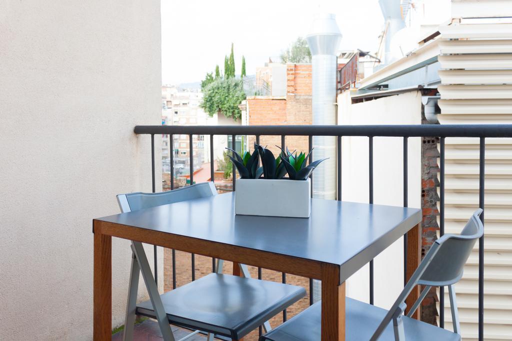 Deco Apartments Barcelona-Diagonal Luaran gambar